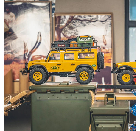 FMS 1:24  LAND ROVER DEFENDER 110 RTR YELLOW