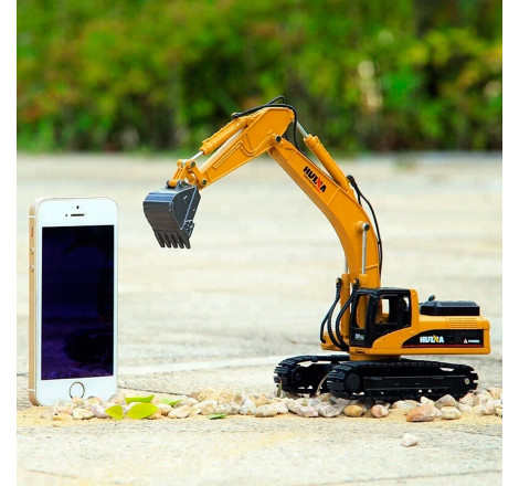 HUINA 1710 1:50 SCALE  ALLOY EXCAVATOR STATIC